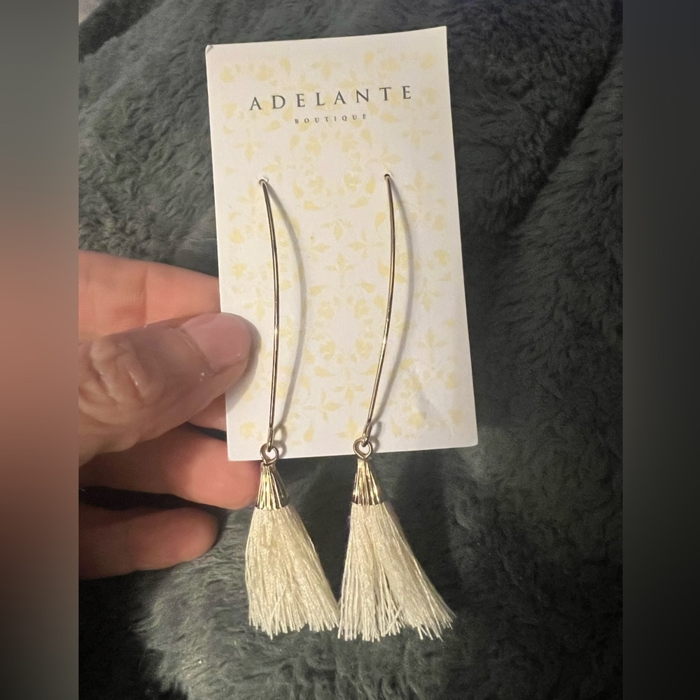 Renew Earrings with tassels - Picture 3 of 6